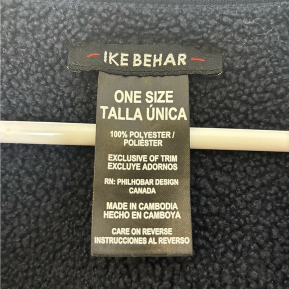 Ike Behar Plaid Women's Wrap(Navy/Red,One size) - Picture 6 of 7